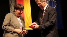Hannelore-Kohl erhält die Rubenow-Medaille